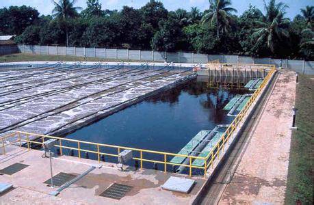 警方接到报警后赶到现场