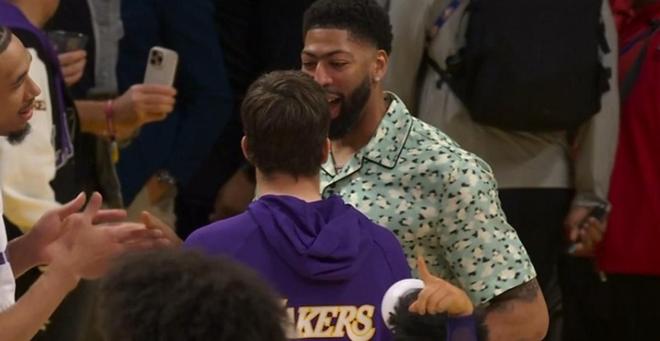 东契奇伤退湖人赛季提前终结 球队重组迫在眉睫