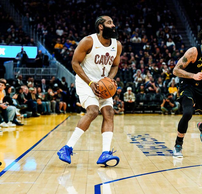 哈登助骑士客场复仇勇士 残阵勇士难阻逆转