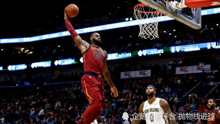 詹姆斯休赛期下家选择：勇士骑士提供合同